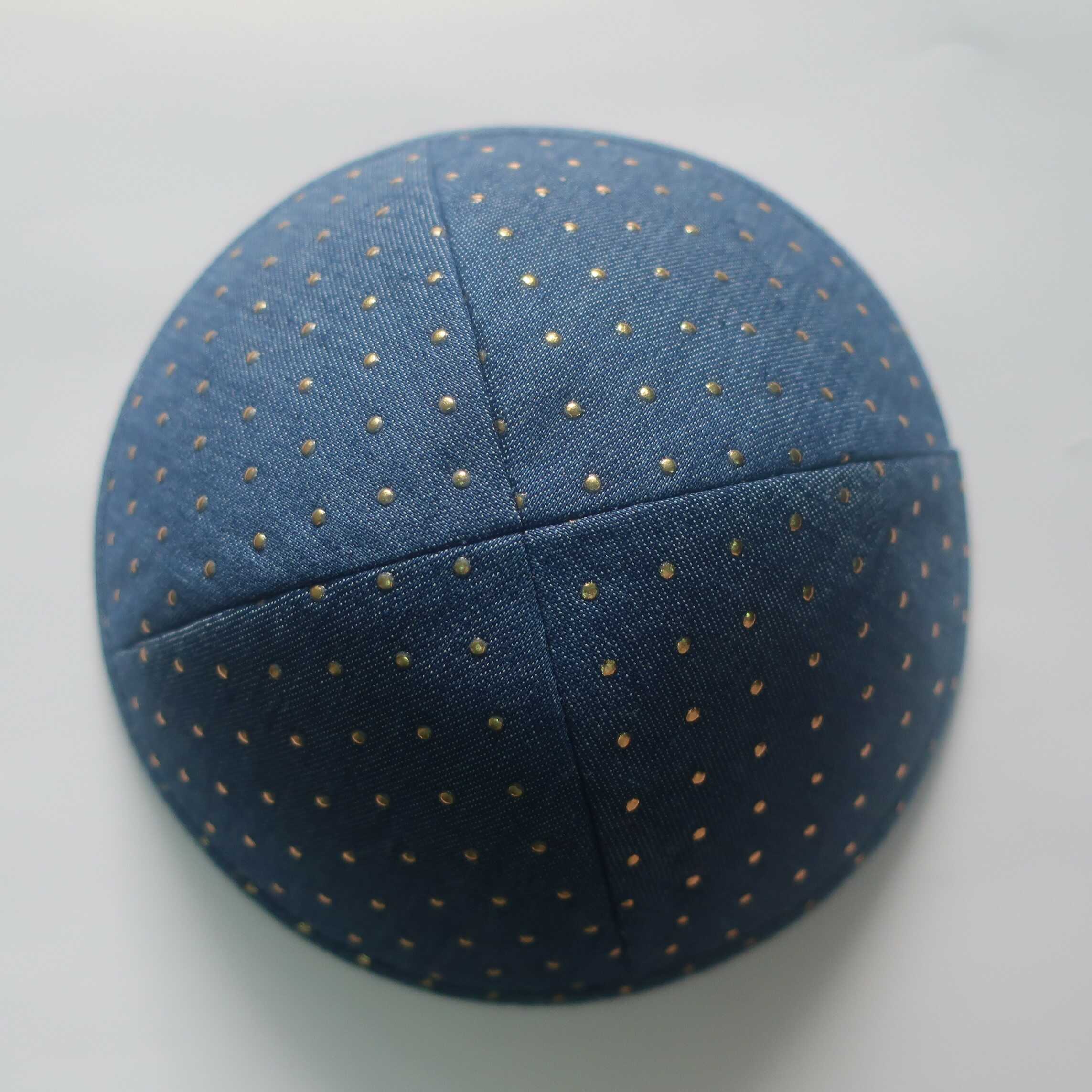 ⁦כיפה M יודאיקה ג'ינס עם נקודות זהב⁩ – תמונה ⁦1⁩